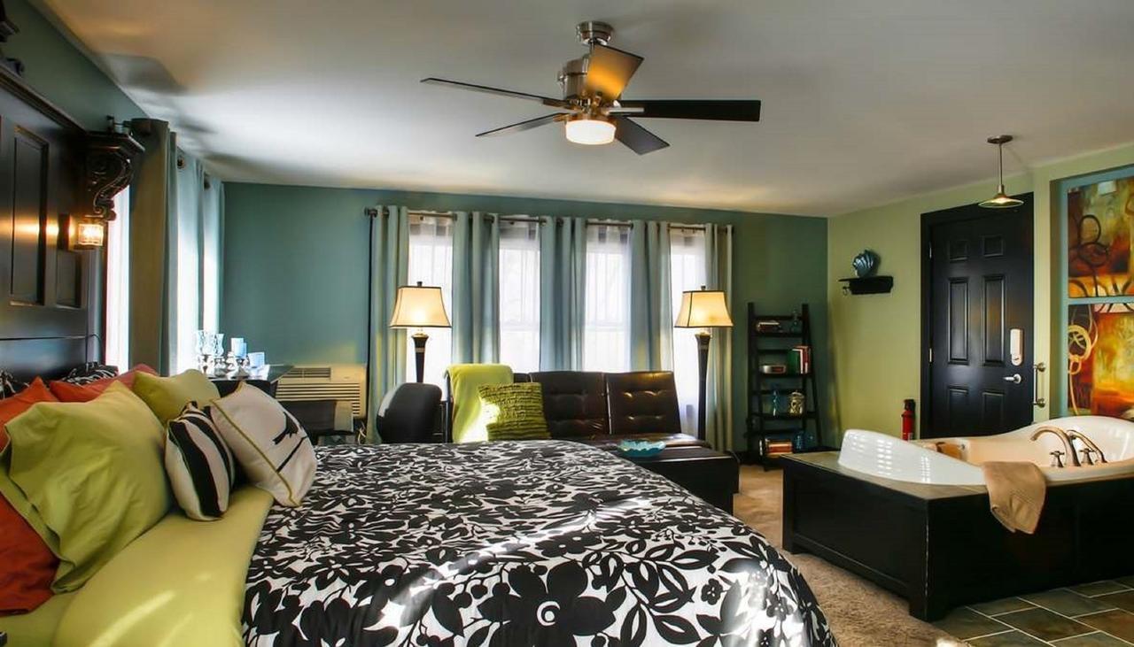 Prairieside Suites Luxury Bed & Breakfast Grandville Bagian luar foto