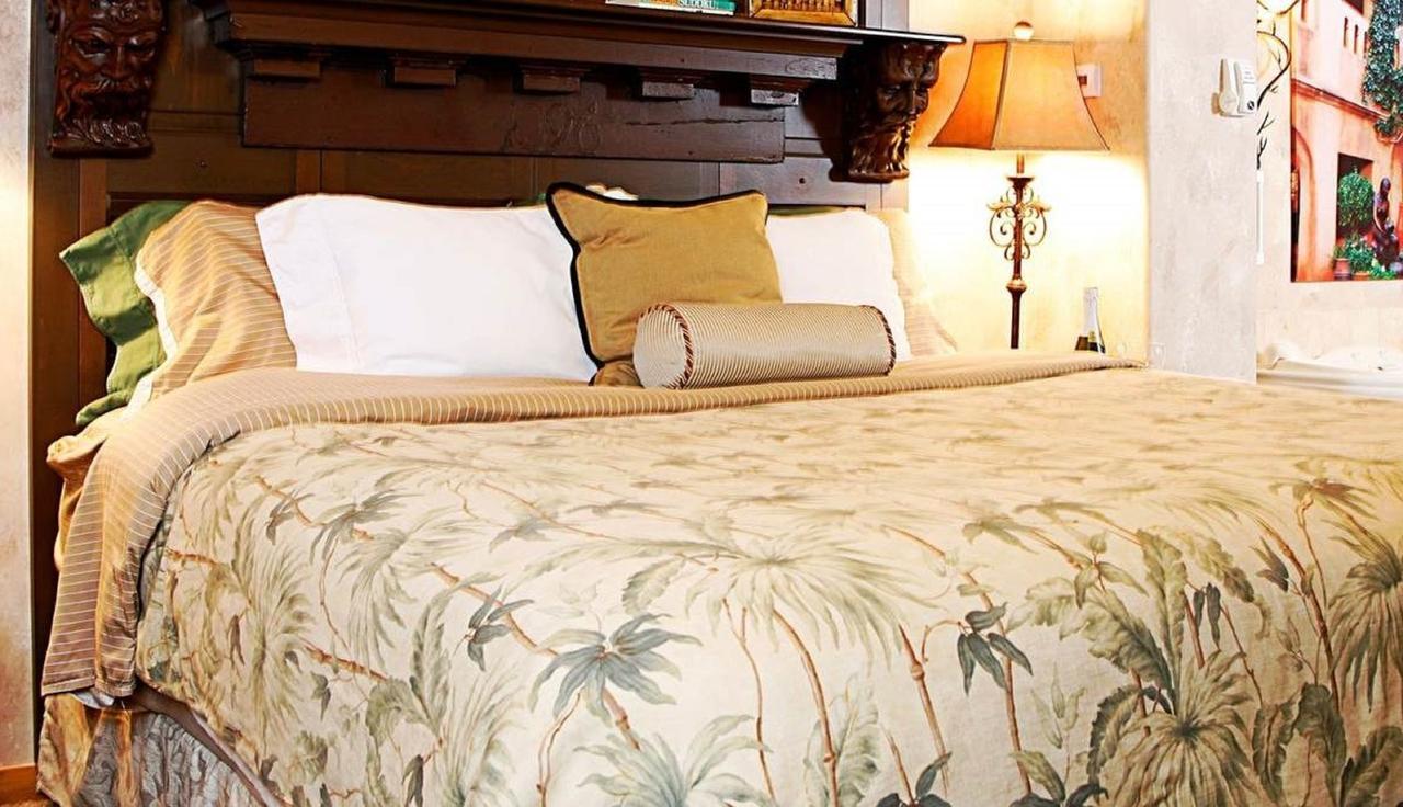 Prairieside Suites Luxury Bed & Breakfast Grandville Bagian luar foto