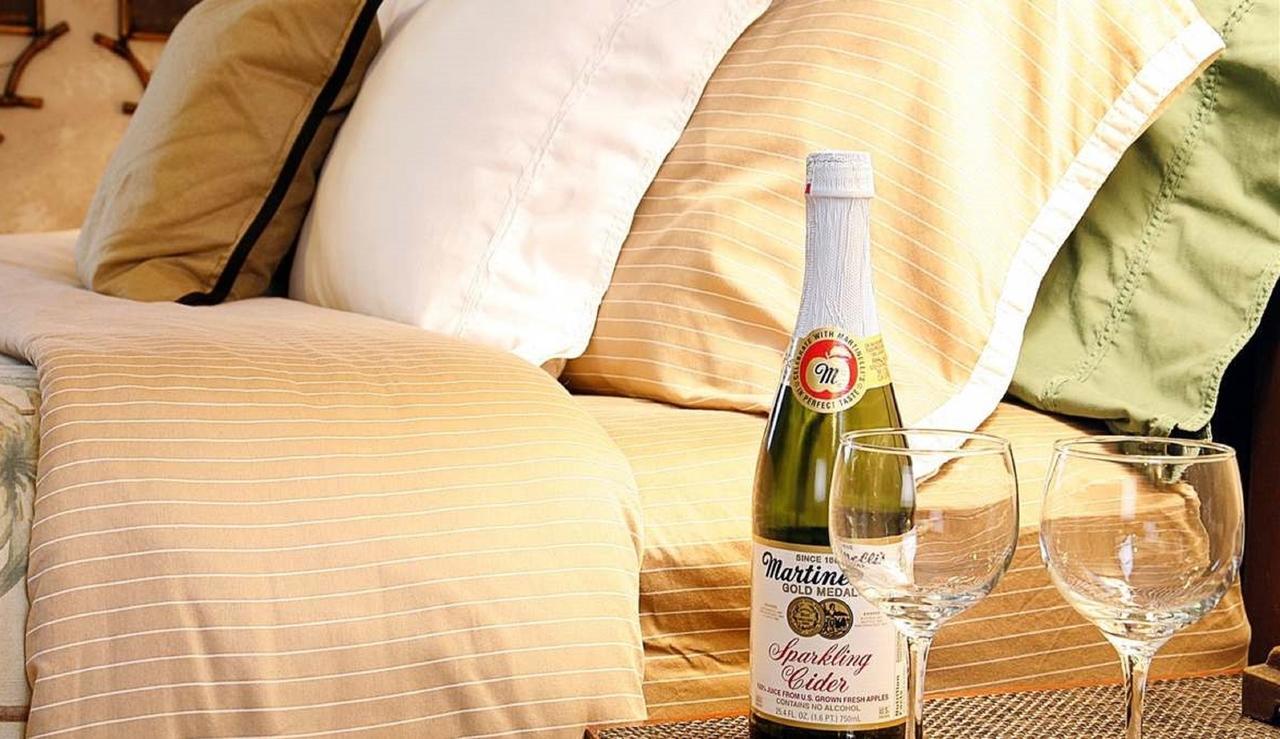 Prairieside Suites Luxury Bed & Breakfast Grandville Bagian luar foto