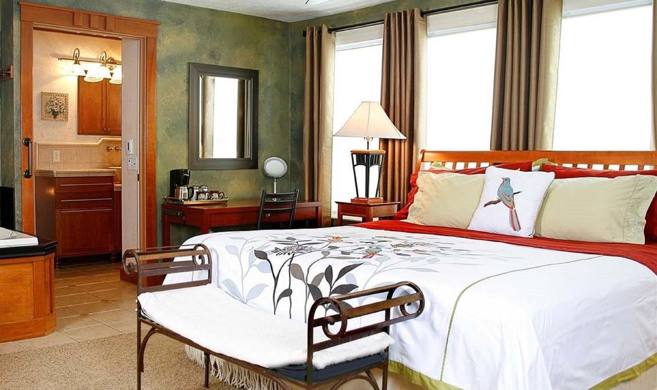 Prairieside Suites Luxury Bed & Breakfast Grandville Bagian luar foto