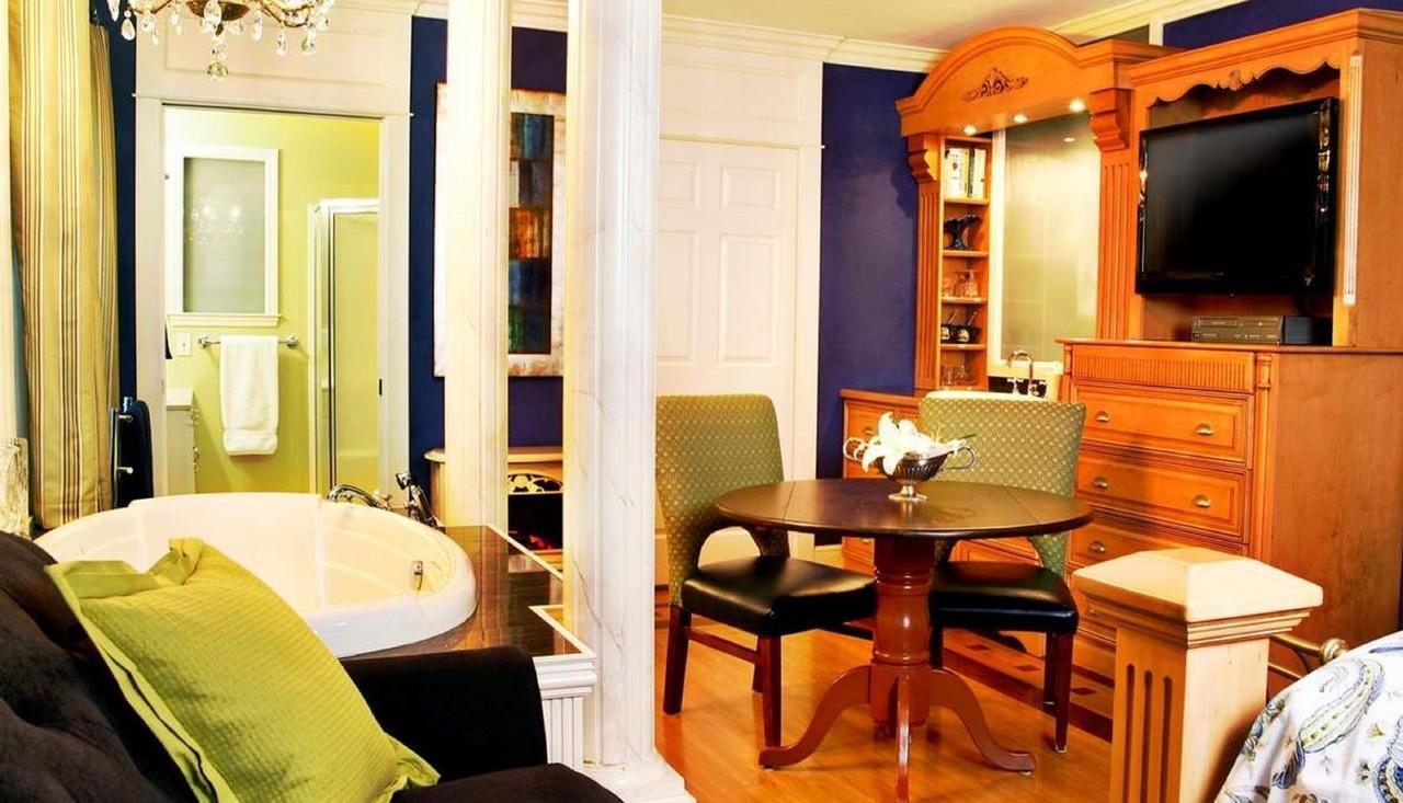 Prairieside Suites Luxury Bed & Breakfast Grandville Bagian luar foto